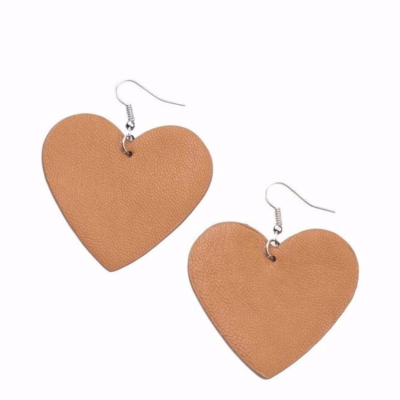 Heart shaped Earrings Tan - Picture 1 of 3